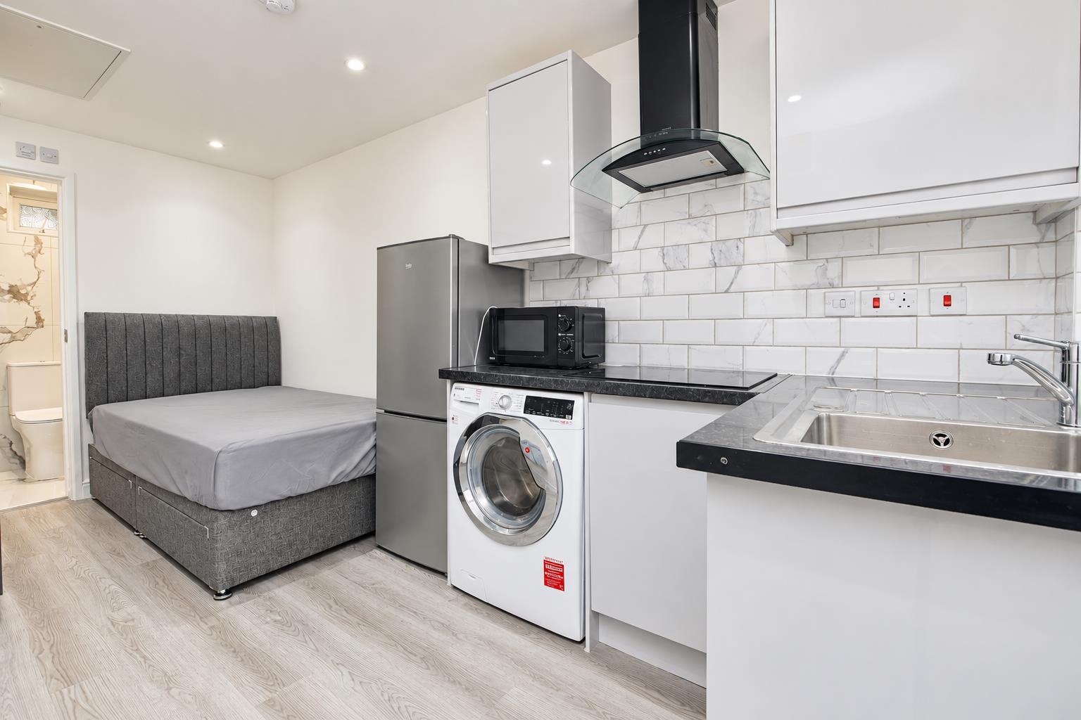1 bed property in Kirkstall Place, Milton Keynes